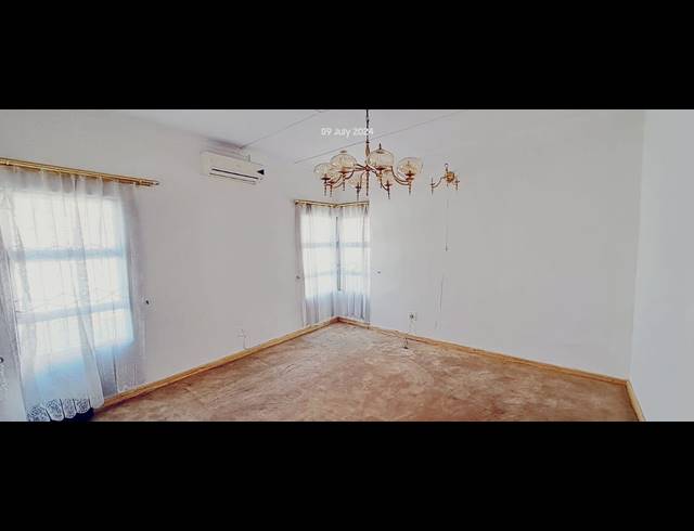 6 BEDROOM FREESTANDING FOR SALE IN MOUNTAIN RISE